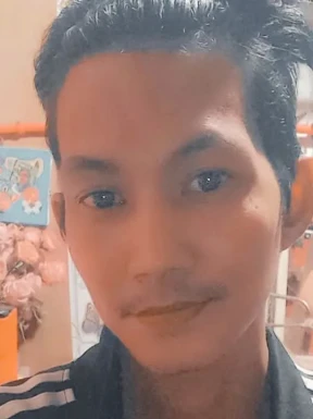 Foreign men for dating