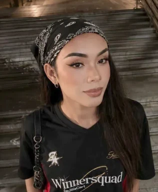 Thai ladyboys for dating / Ladyboys from Philippines for dating