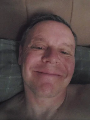 English men looking for love
