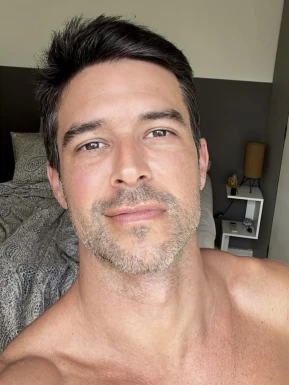 English men looking for love